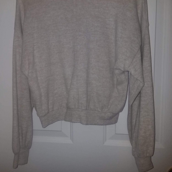 Soft Crop Sweater - Picture 2 of 2